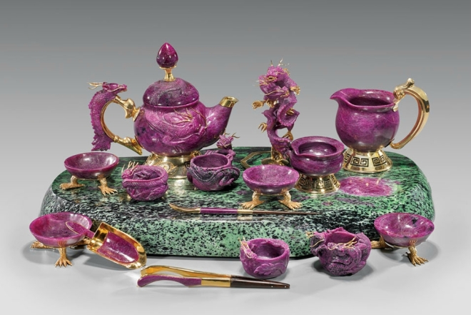 15-most-expensive-teapots-carved-ruby-dragon-tea-set